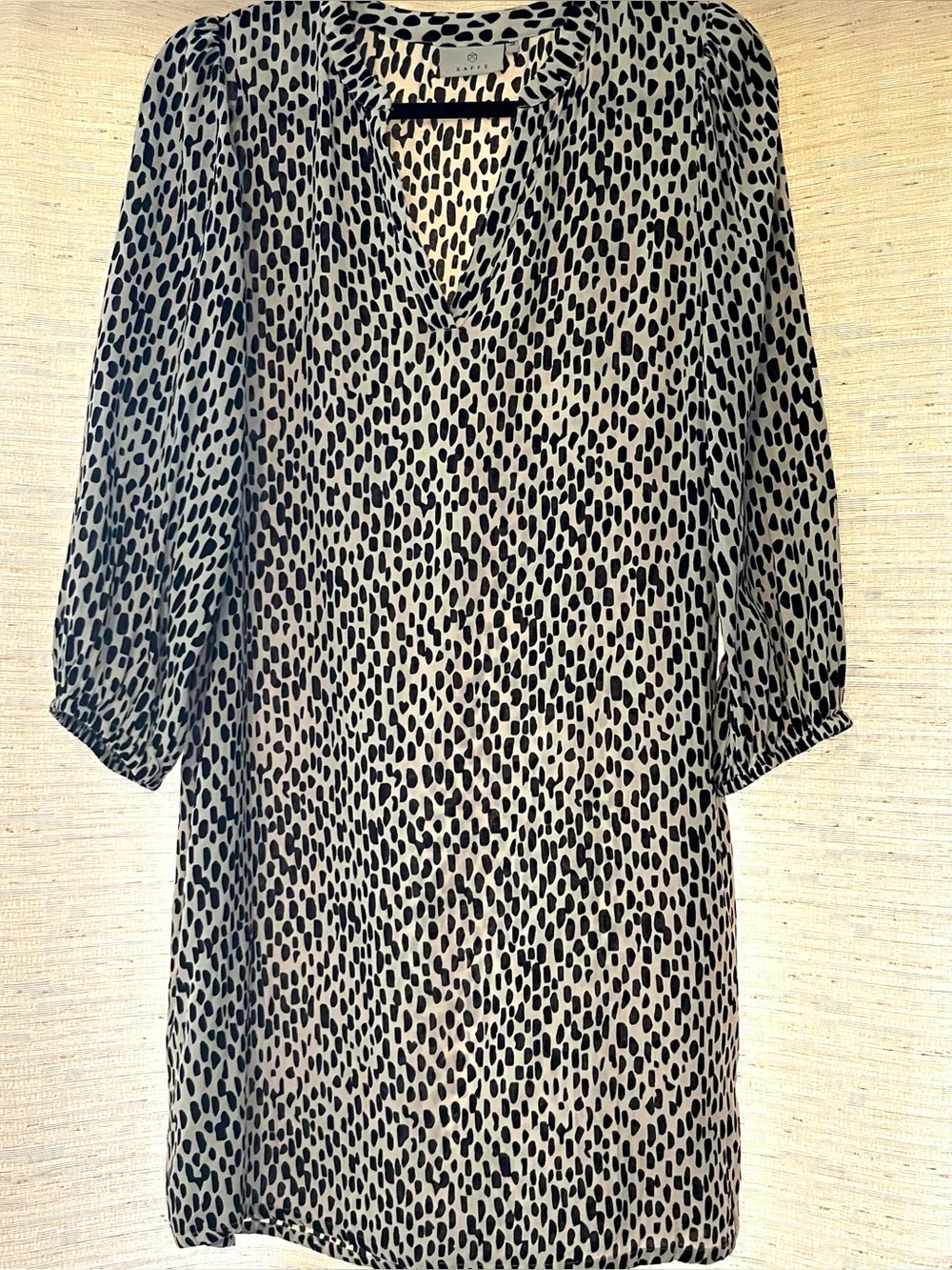 EU SZ-38 Kaffe Tunic Dress
Sheer. Versatile. Workwear.